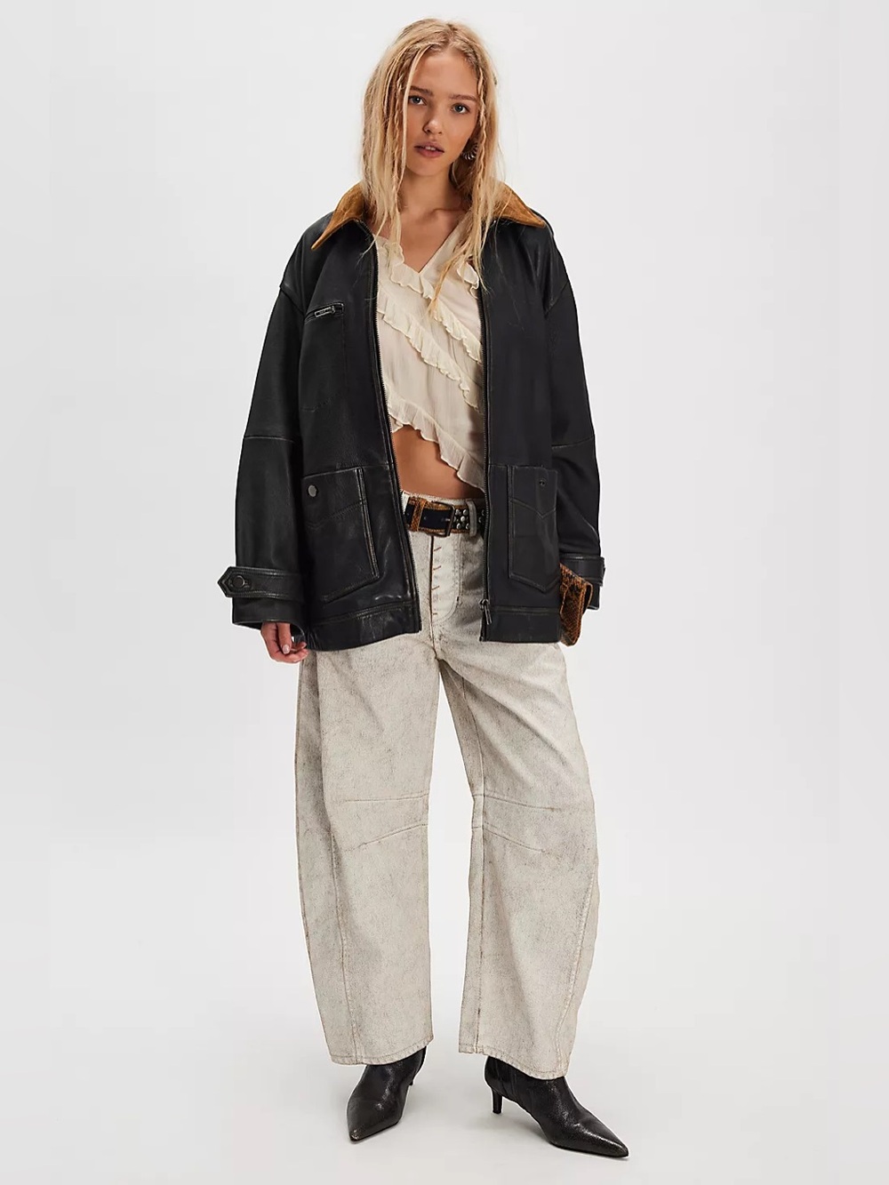 Free People Good Luck Coated Barrel Jeans NWT - Picture 3 of 14
